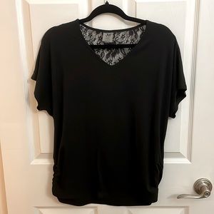 JM Collection Black Short Sleeve V-neck Top with Back Lace Panel/Side Ruching